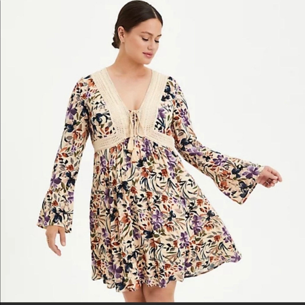 Torrid Sand Floral Gauze Laceup Skater Dress Size 1x